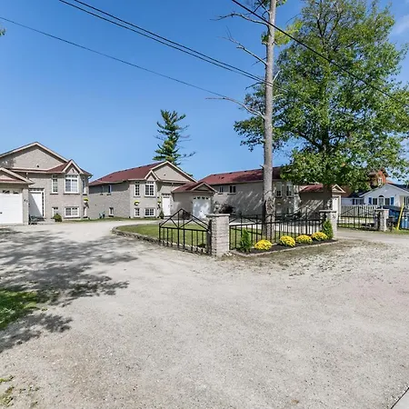 Beach1 Riverfront Resort Wasaga Beach Exterior photo