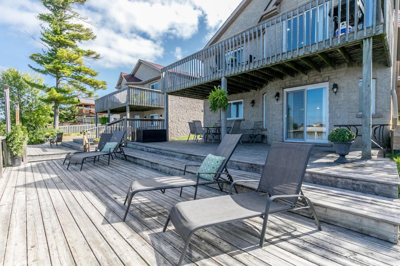 Beach1 Riverfront Holiday home