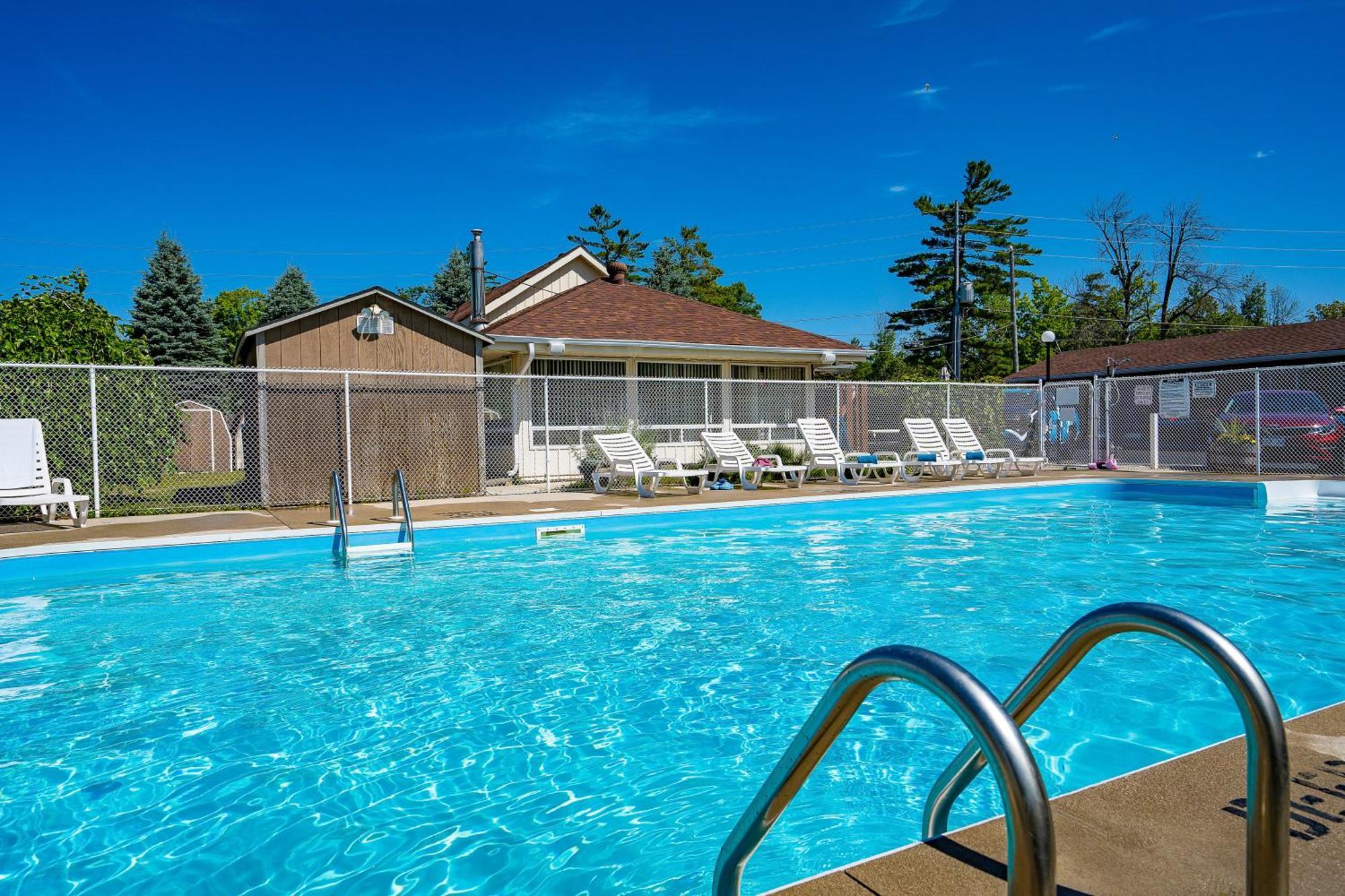Beach1 Riverfront Holiday home